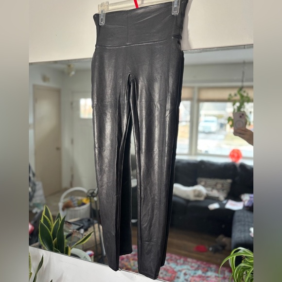 Like New SPANXshape™ Faux Leather Leggings Women's Size L Bikercore Moto Shaping - Picture 3 of 5